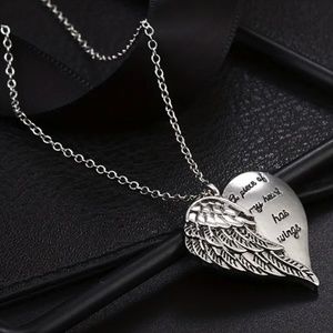 💖 Engraved Remembrance Wing & Heart Necklace NWT Silver Plated 💖
